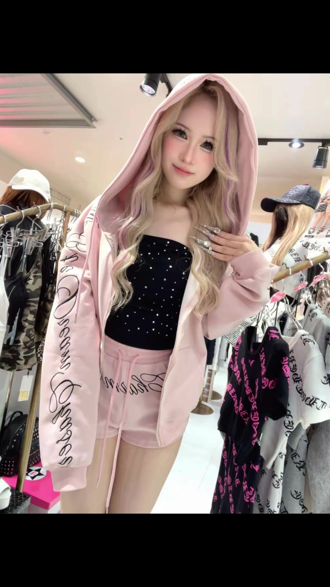 @lamour横浜VIVRE