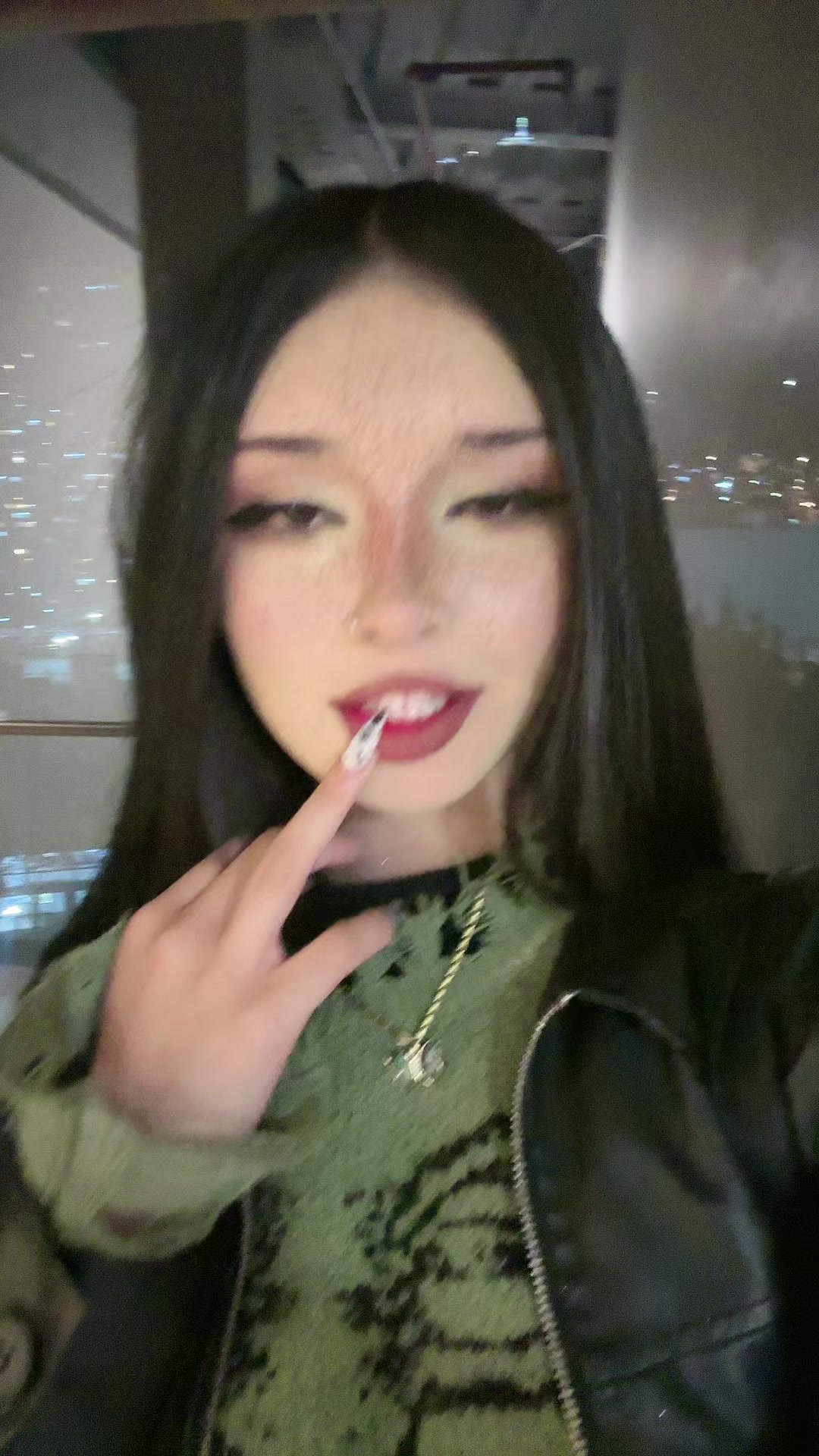 @𝔏𝔞́𝔤𝔯𝔦𝔪𝔞𝔡𝔢𝔱𝔦𝔫𝔱𝔞
