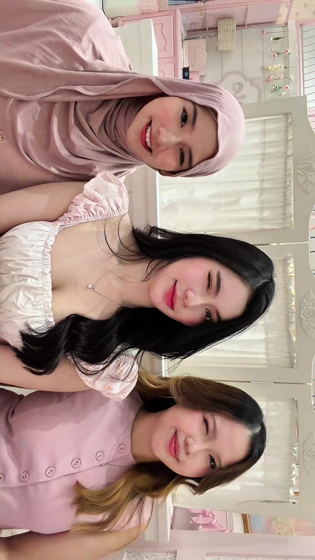 @Niken ♡