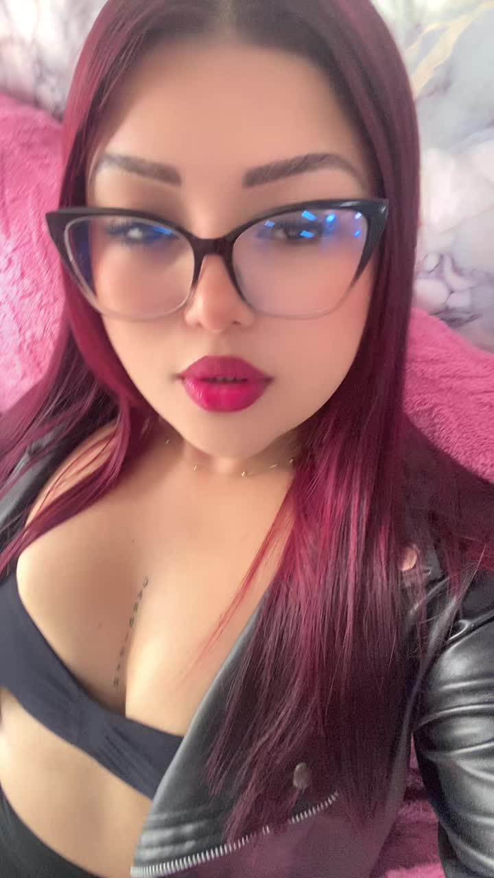 @Karina Palacios🍒