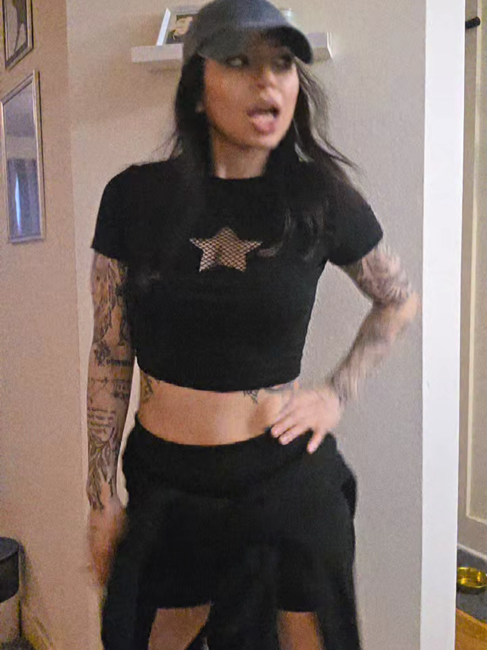 @karina