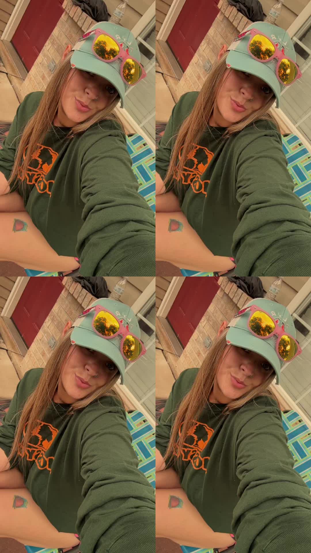 @Boy_Mama_19_21_23