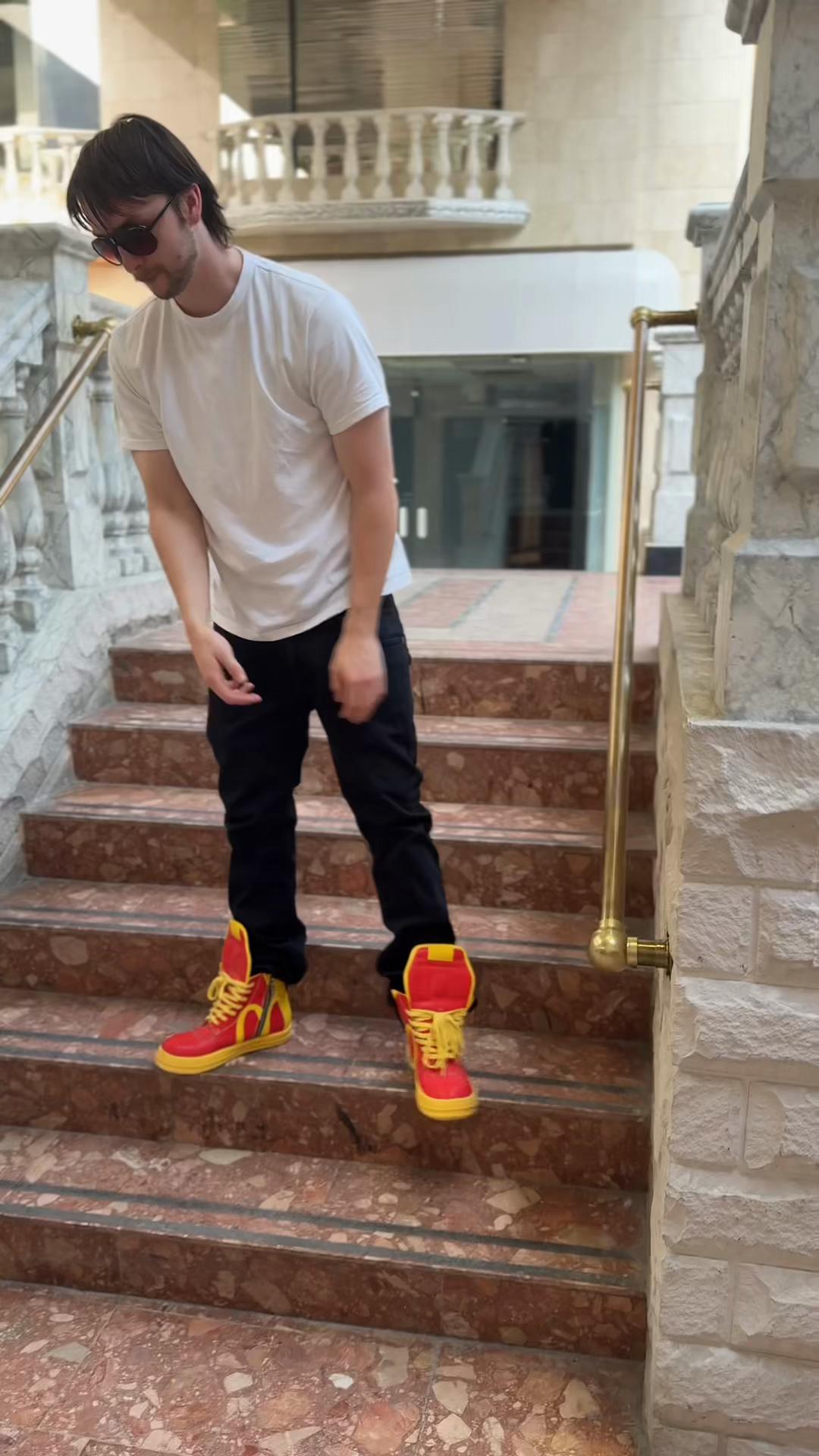 @FAKEGUCCIWATCH