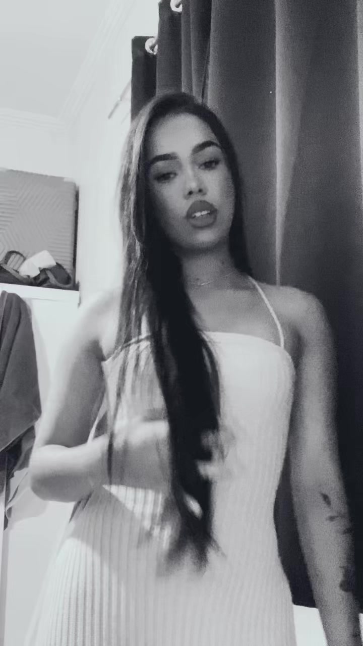 @Vittórya Campos