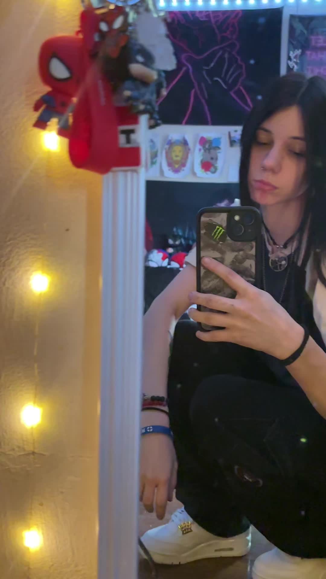 @Kenzie🖤