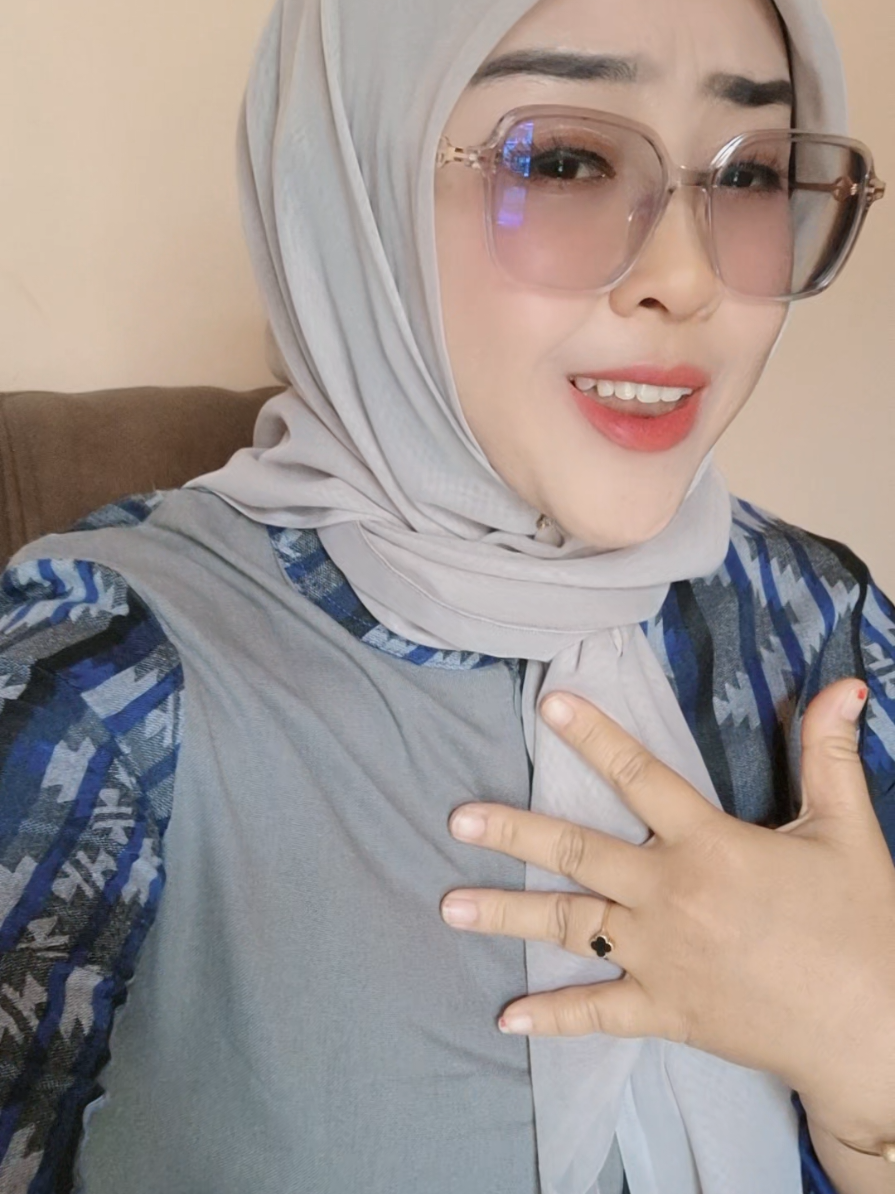 @Sofybintang