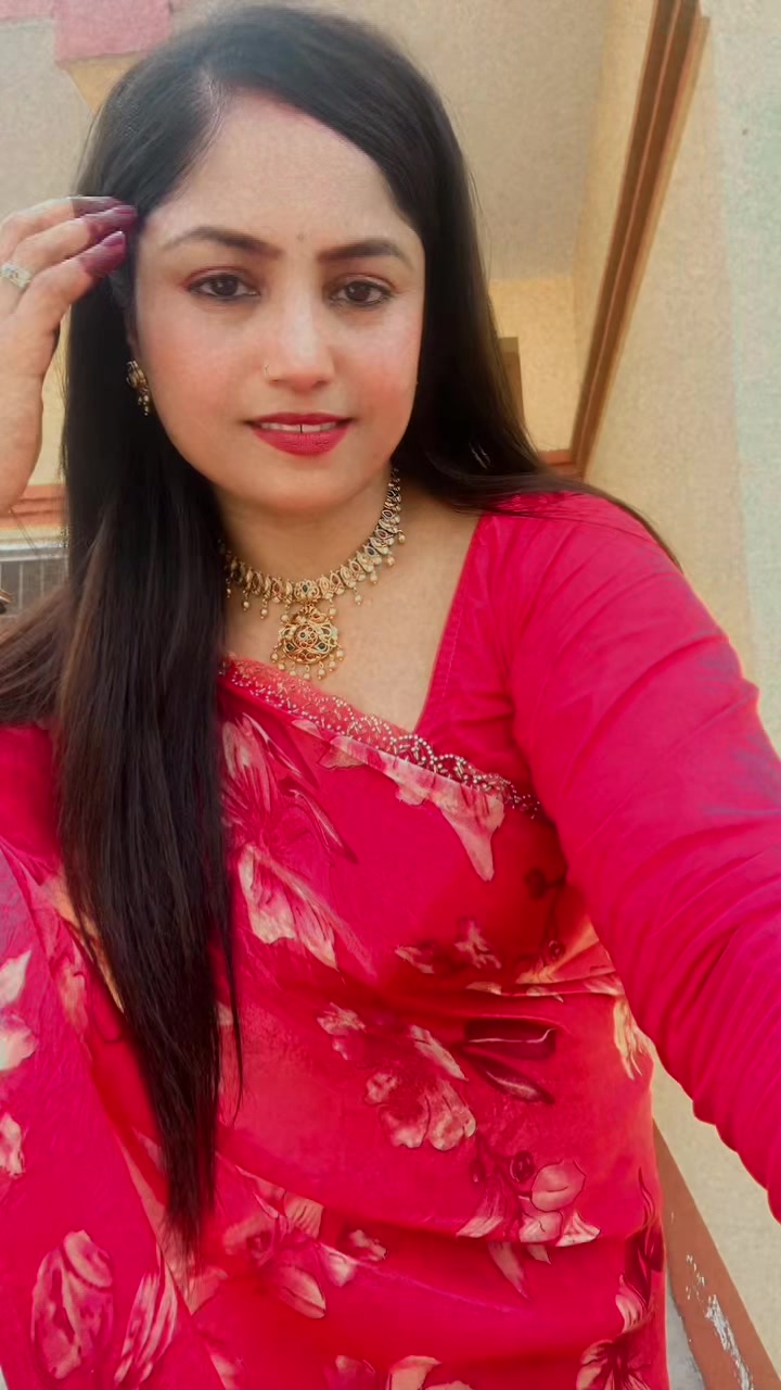 @Rambha Jha 👑
