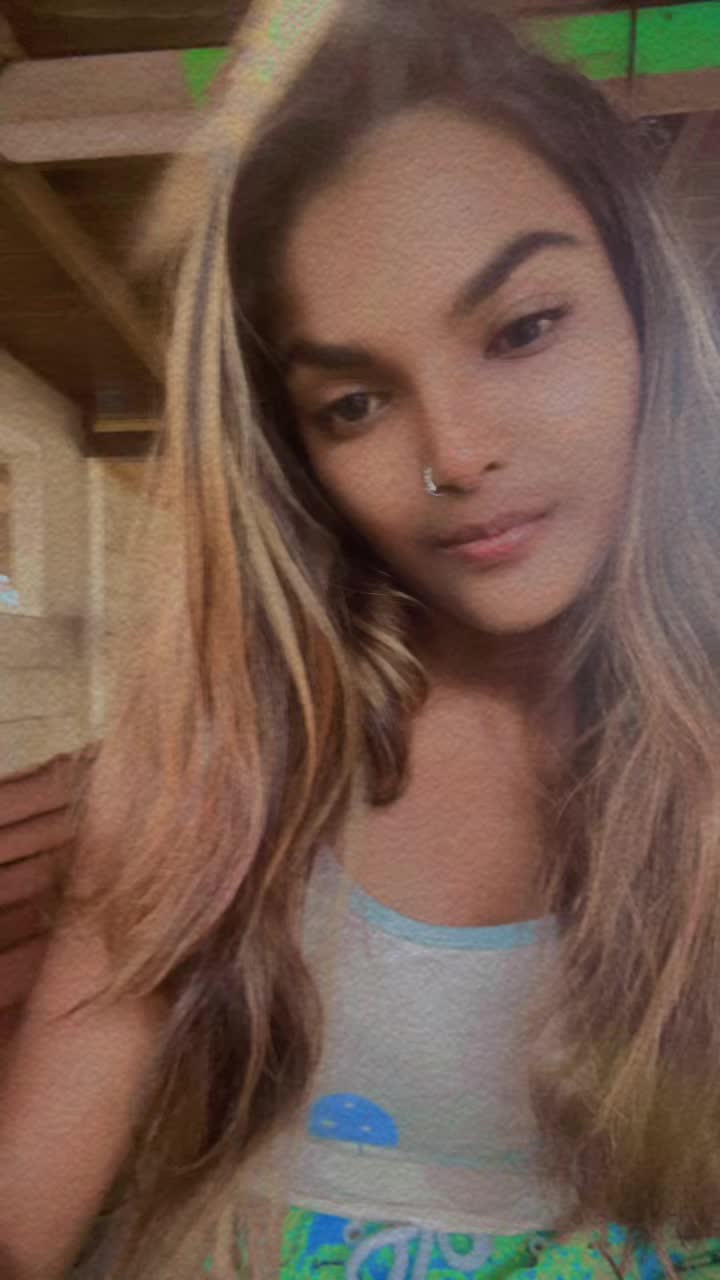 @aneesarohoman0