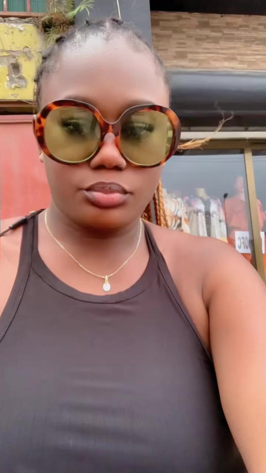 @Carine Ngoyi