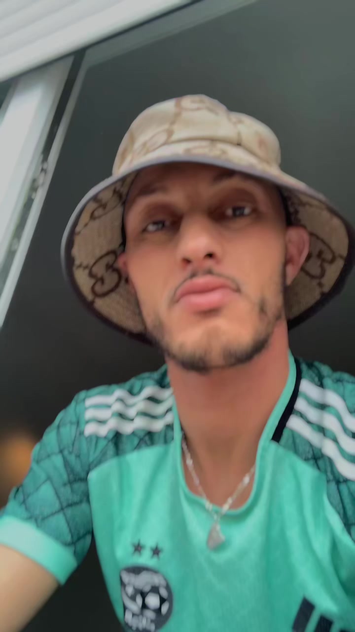 @Tchikita Dz ๐ฉ๐ฟ๐ช๐ฆ๐ฒ๐ซ