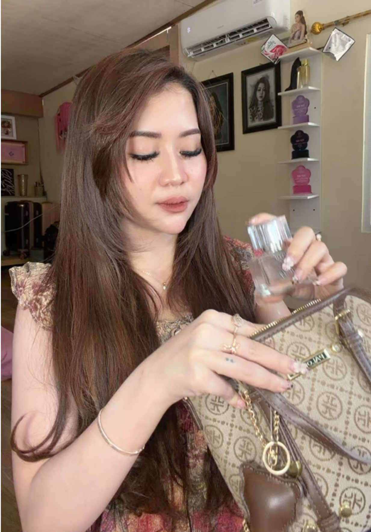 @ebbii