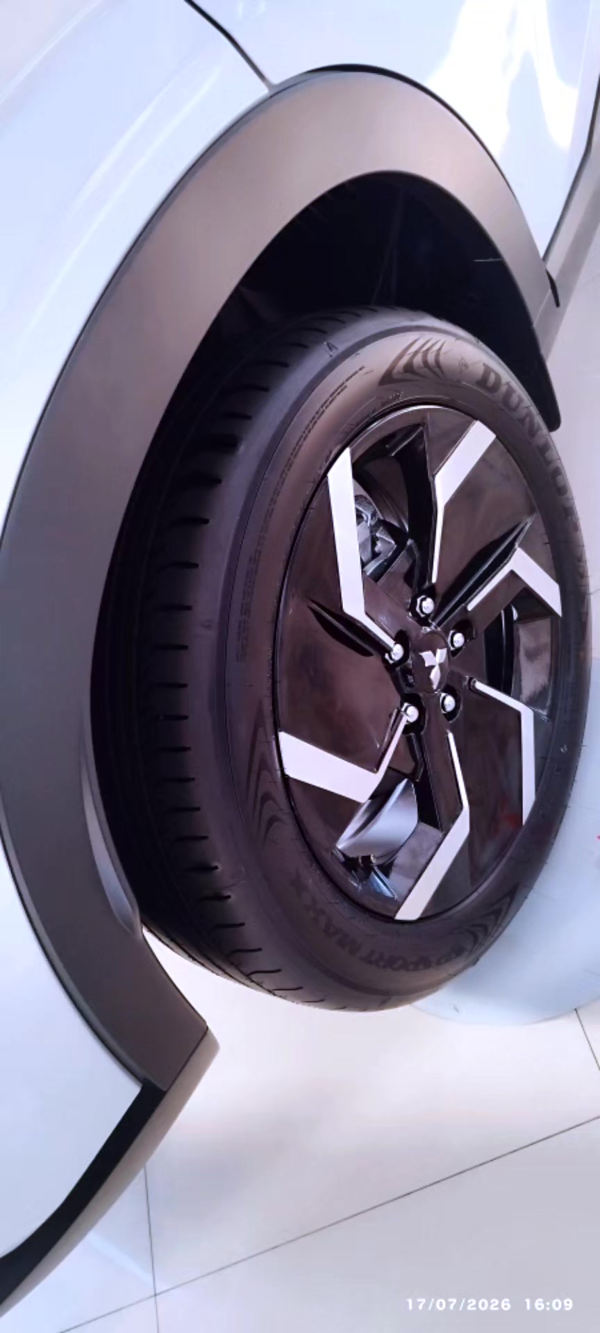 @RizaLkoe Mitsubishi