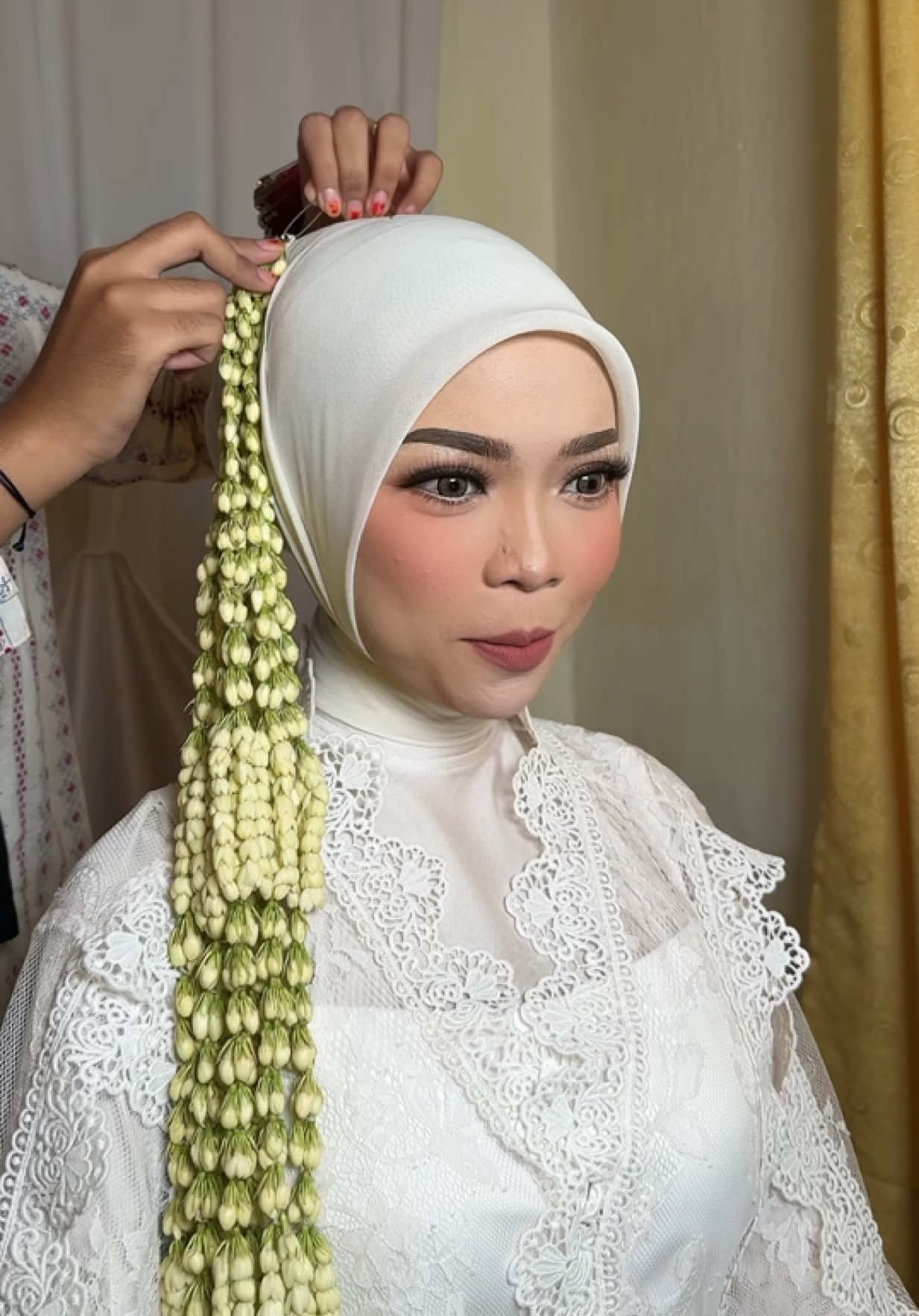 @makeupbyyayaa_