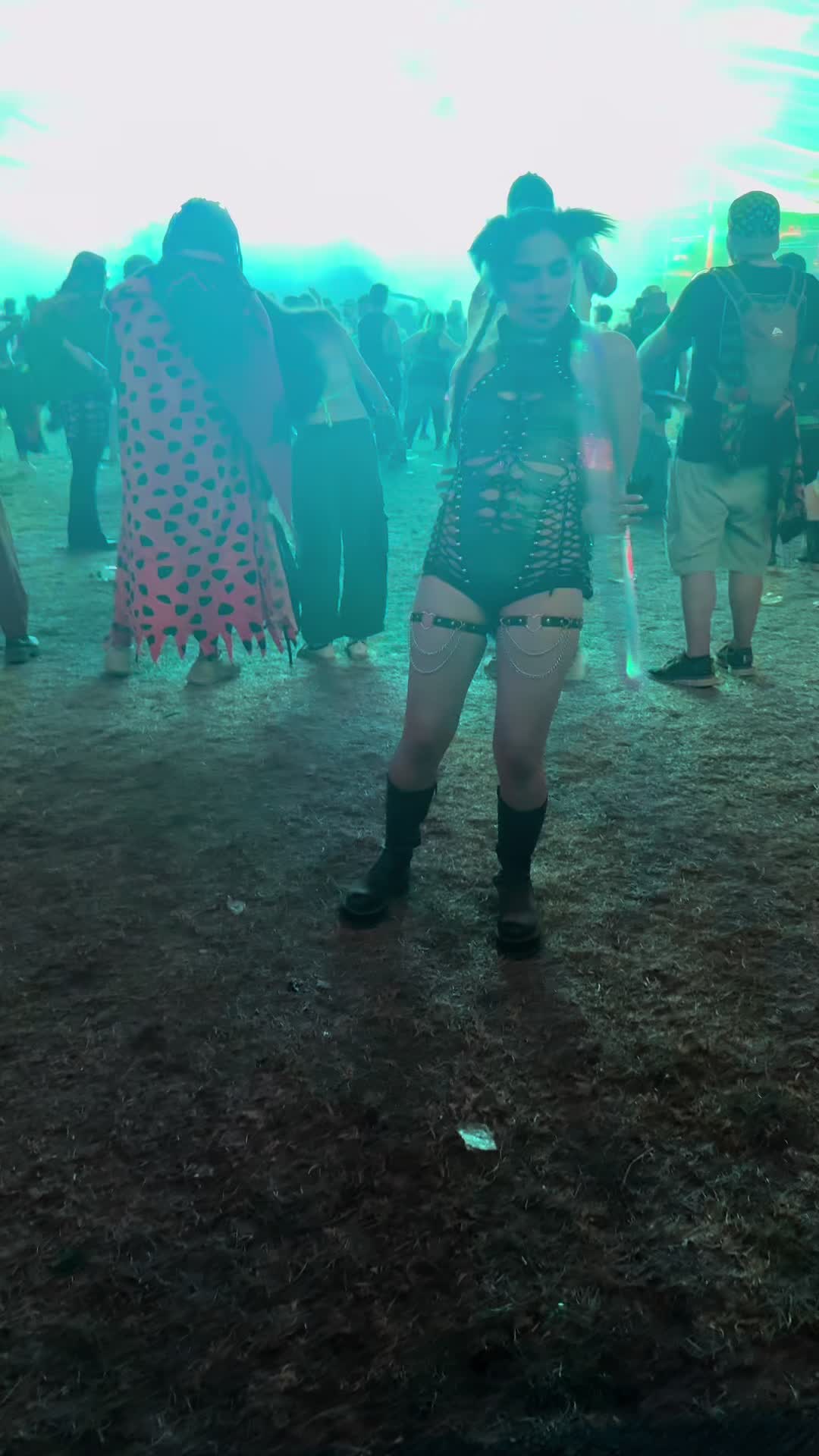 @theravebootypatrol