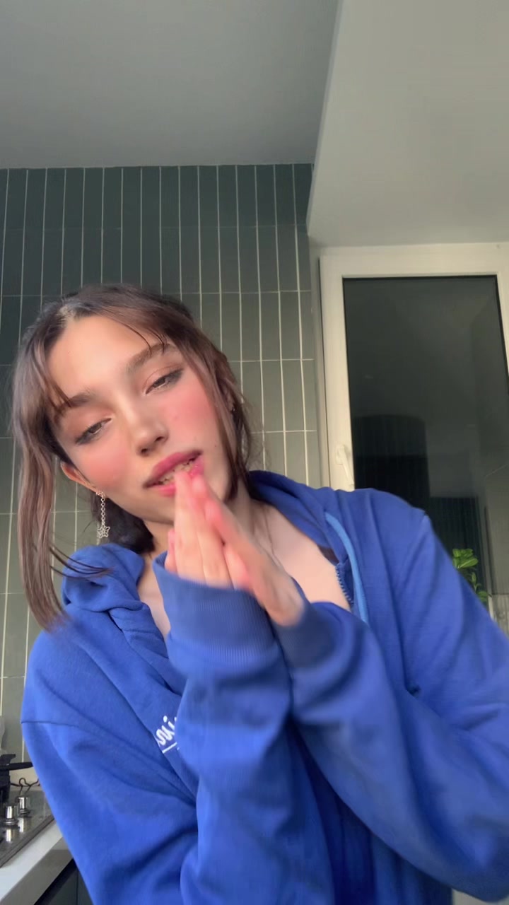 @itsananani