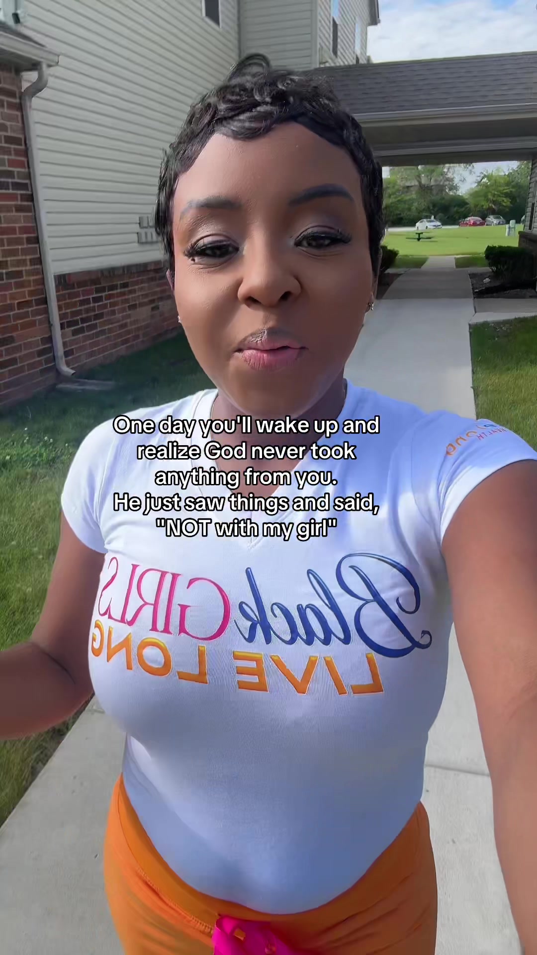 @Dymond_Denee