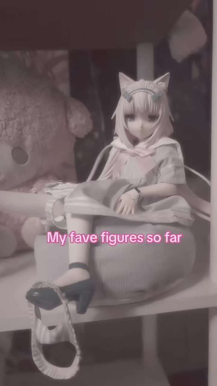 @‧₊˚ ⋅♡𝖎𝖘𝖆𝖆𝖈♡‧₊˚ (cis guy)