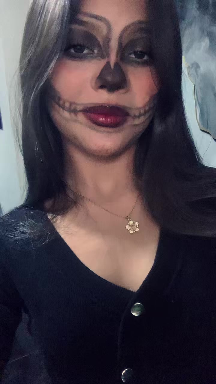 @👻