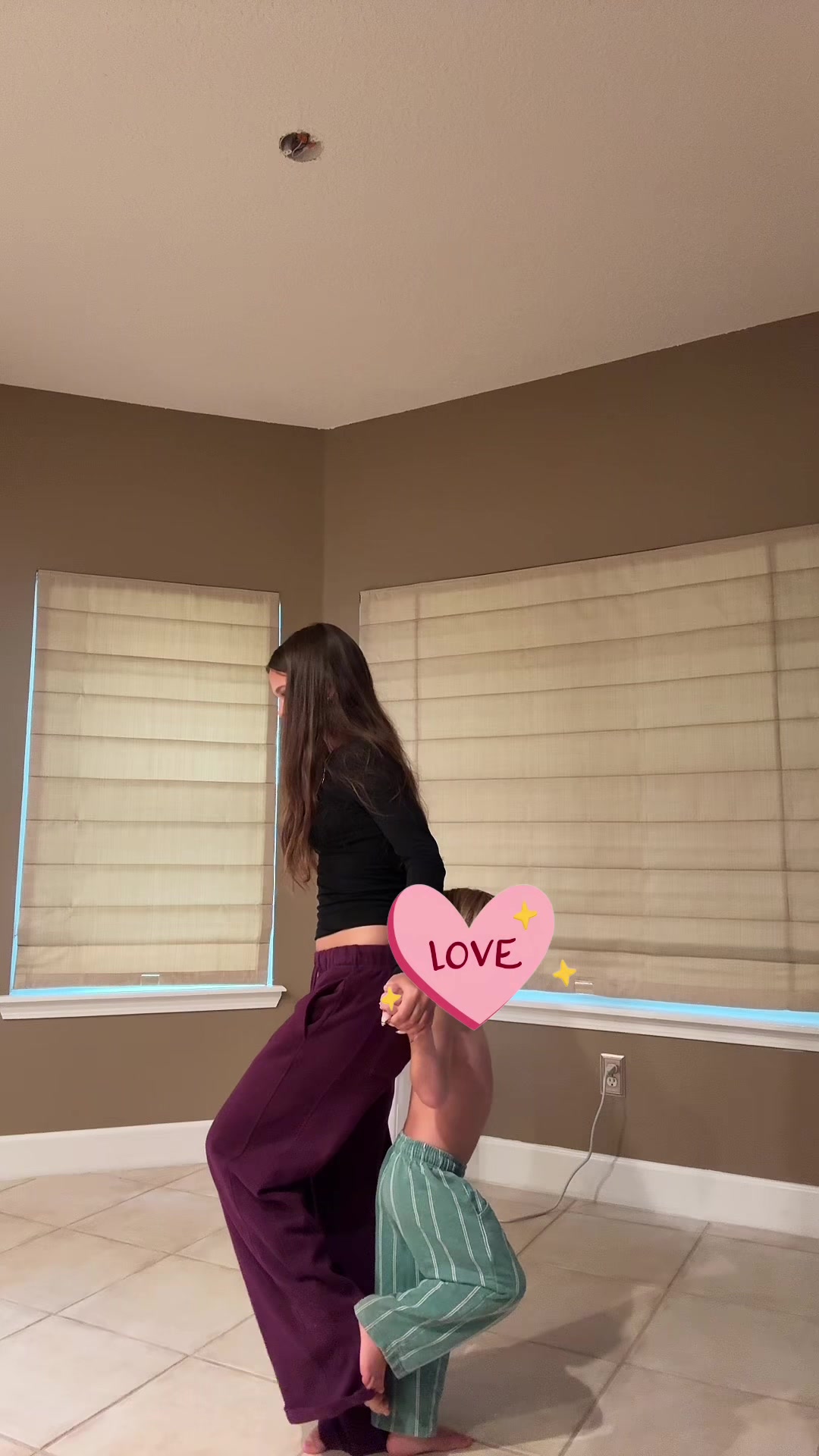 @Amelia + Noell Jett