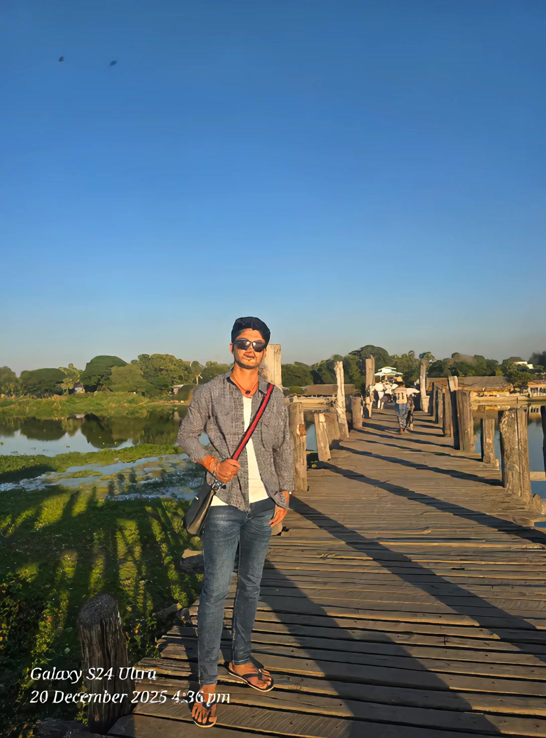 @KKK ဆန်ဆိုင်