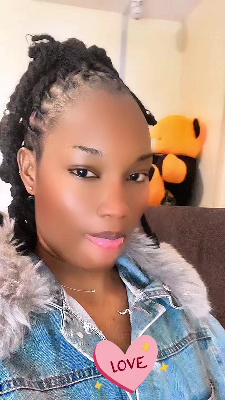 @Soniah_Empress👑