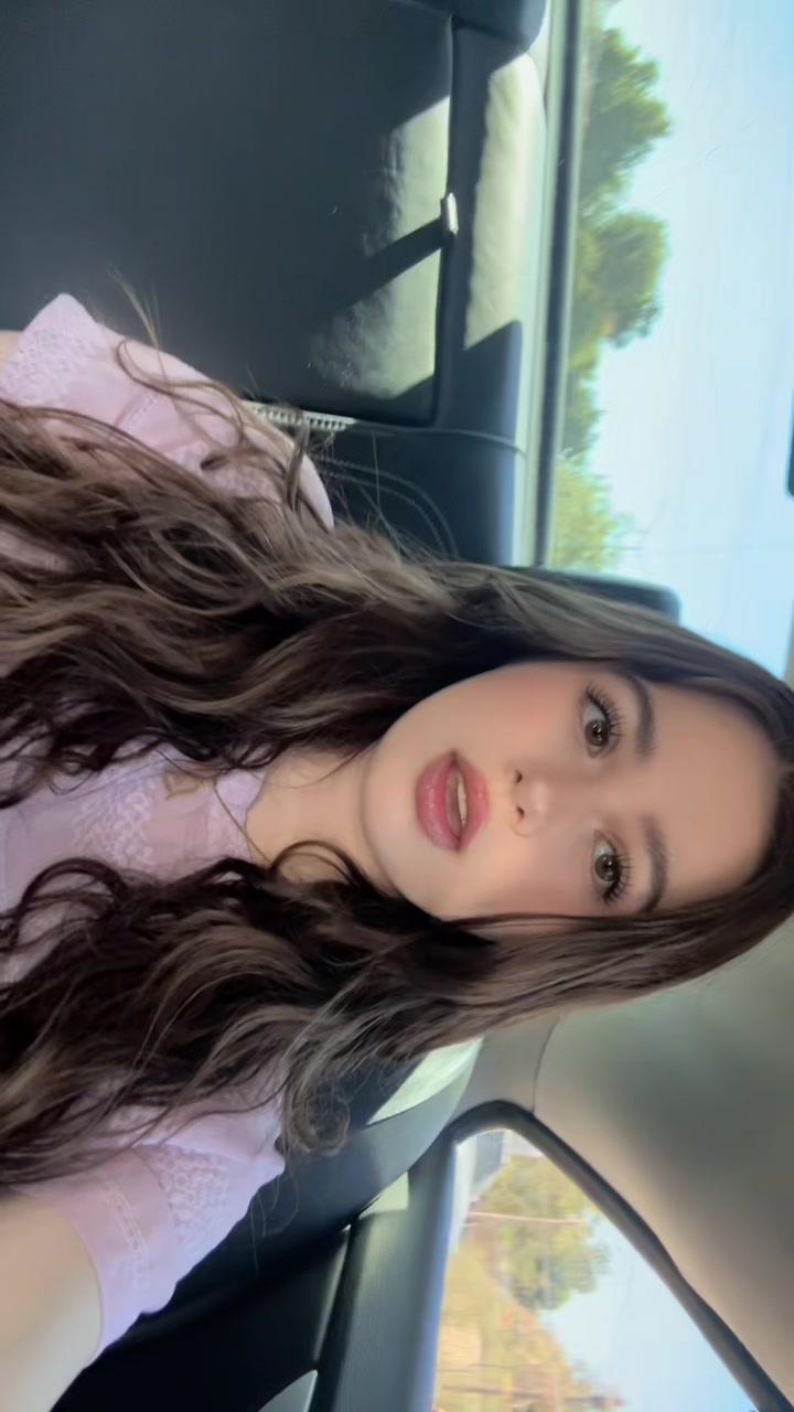 @caritadebb