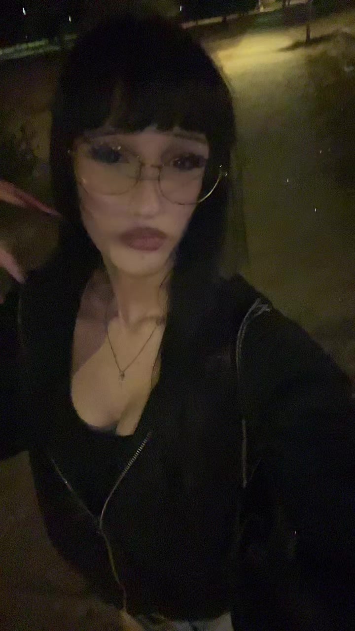 @кäја 🧛🏻