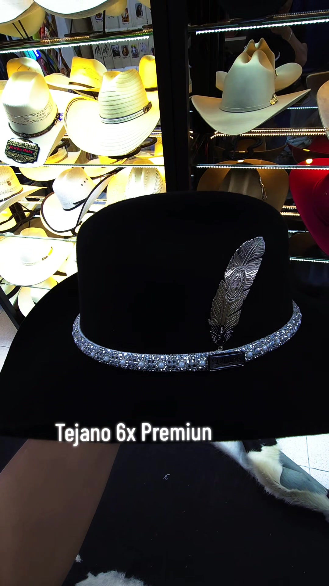 @Sombreros Dluna