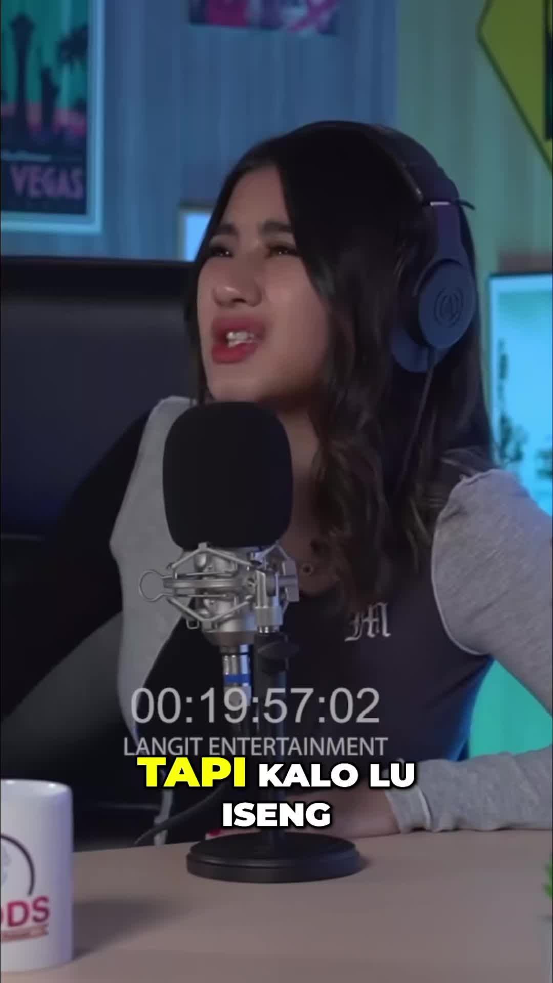 @Expliclip