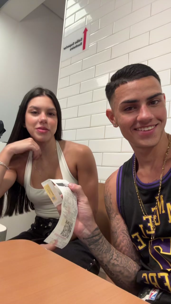 @Brando23
