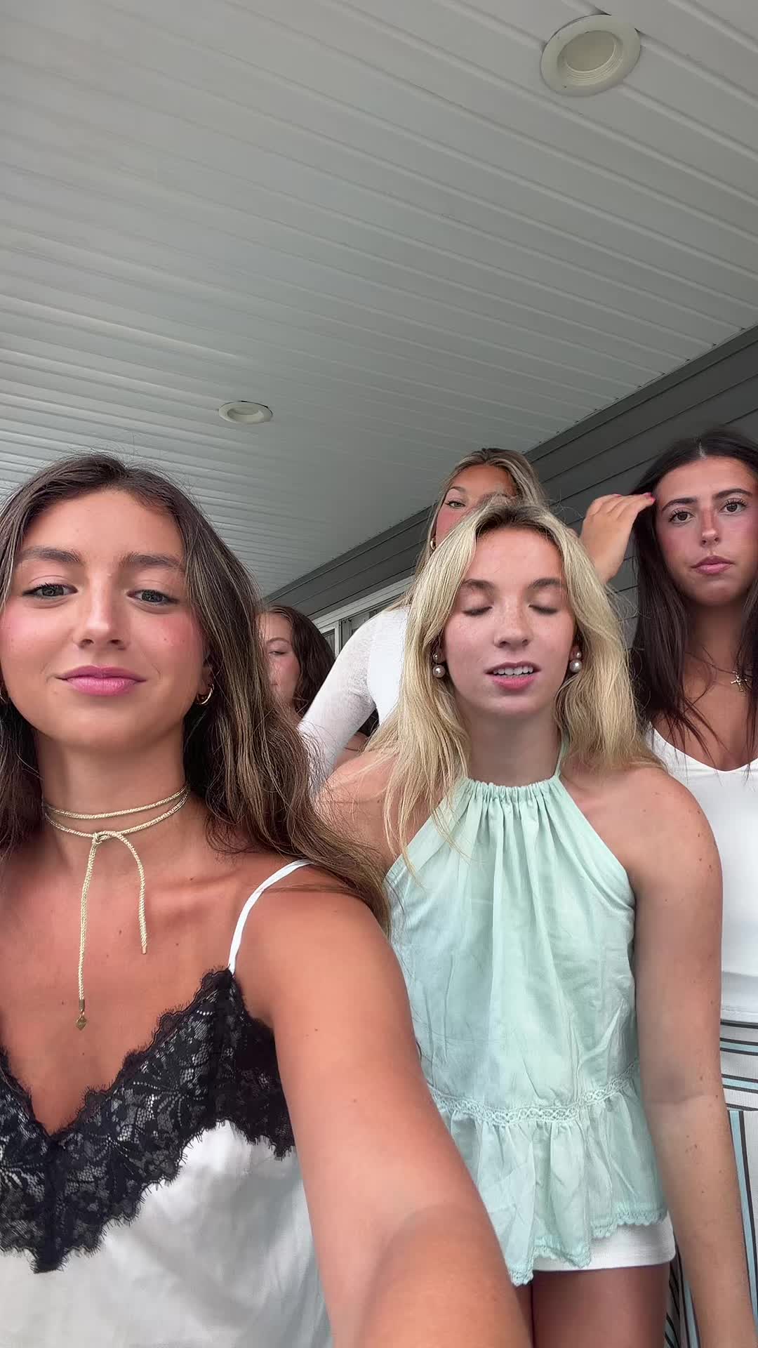 @_lilydanielee