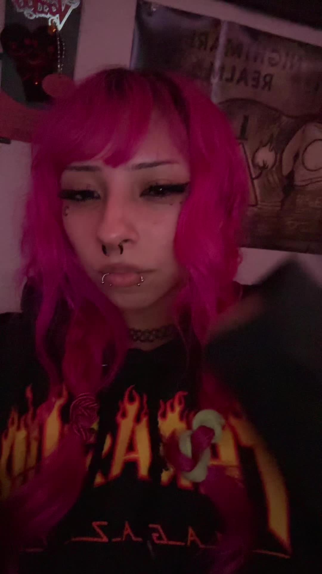 @𖣂 jewelcatx on ig ☽