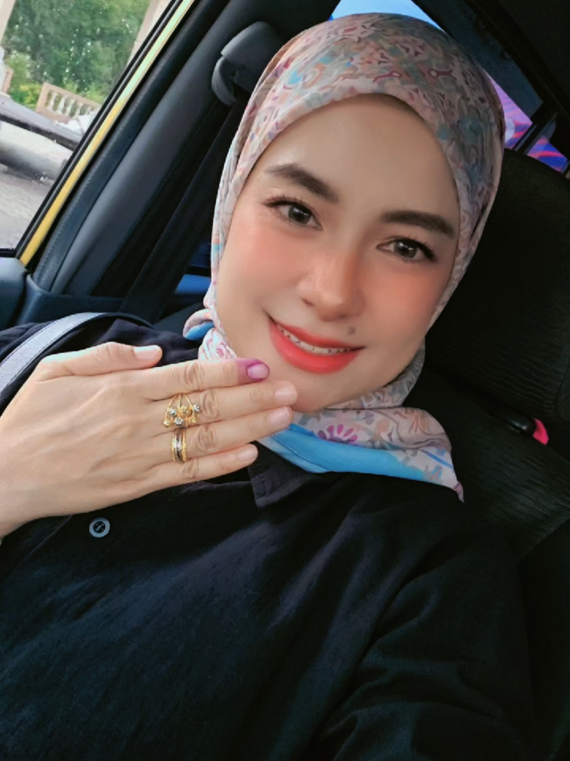 @IAmZoya💛🦋🇲🇾