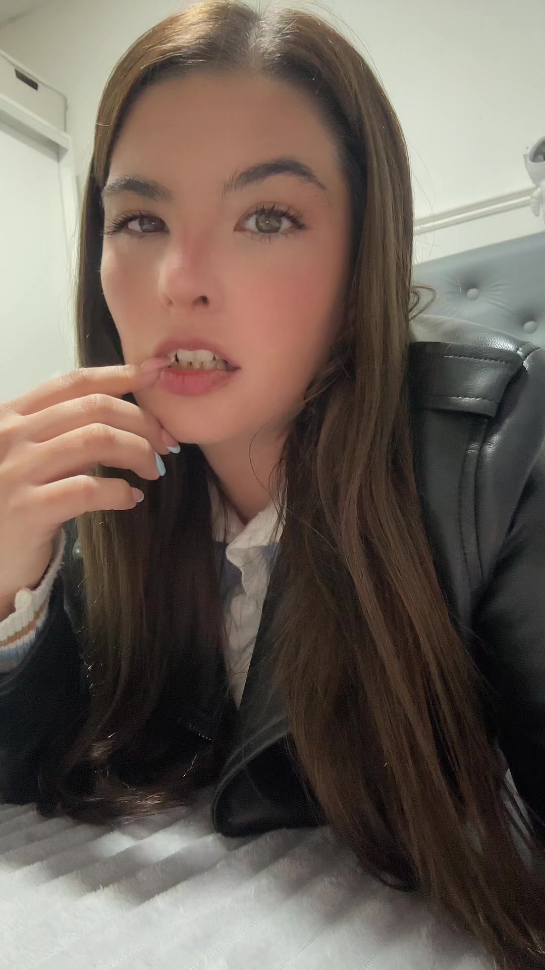 @Yulii Bottos