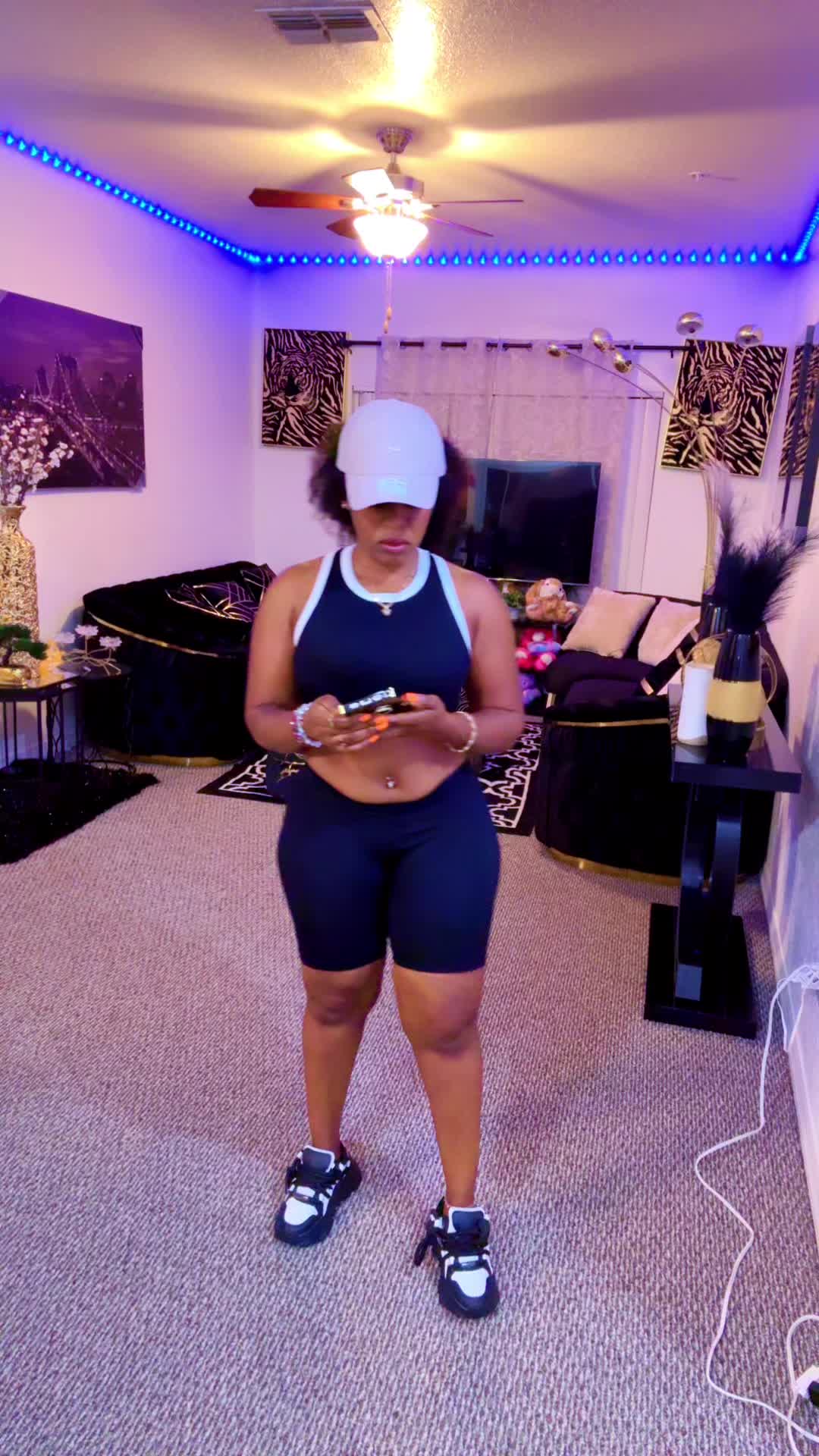 @diva baby  CEO b&ograve;tet kale