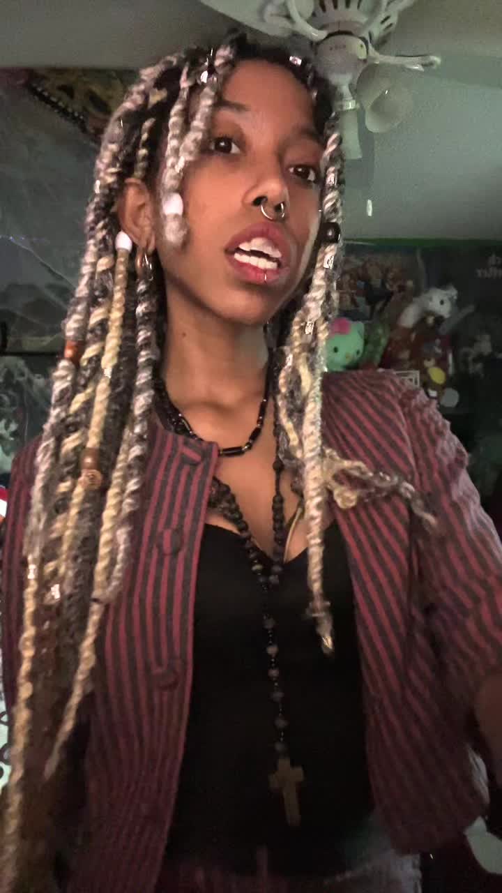 @myownmiyari