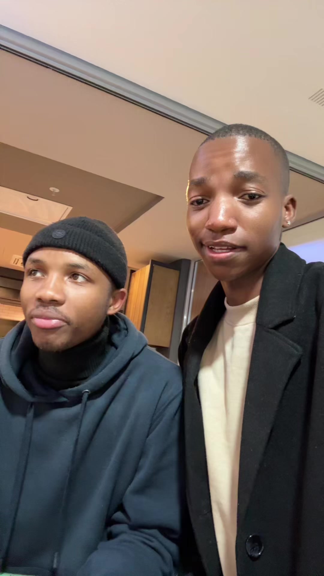 @Sjoji4🇿🇦