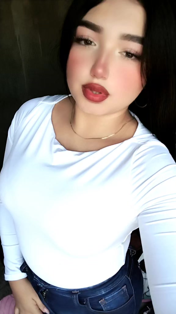 @Naomi Reyes🍒