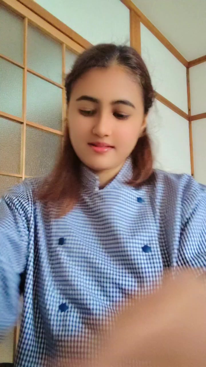 @JANU❤️💫