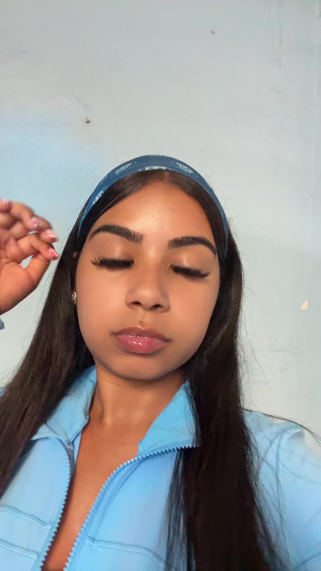 @Theprettydenisse