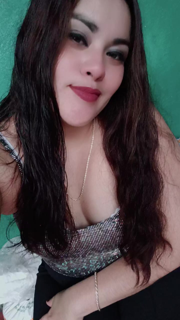 @Adriana de Leon