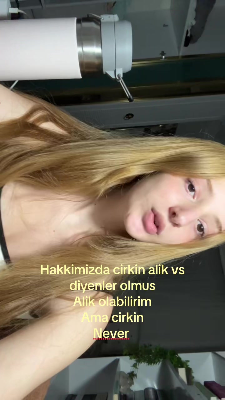 @𝒱𝒶𝓃𝒾𝓁𝓎𝒶🌟