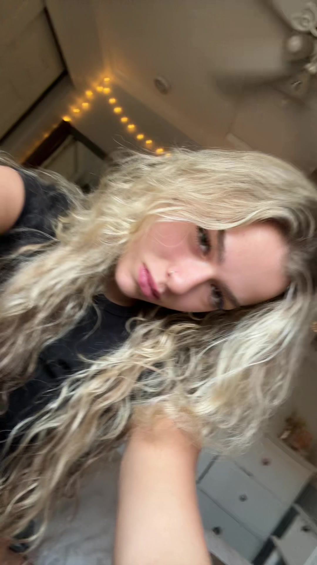@Ava
