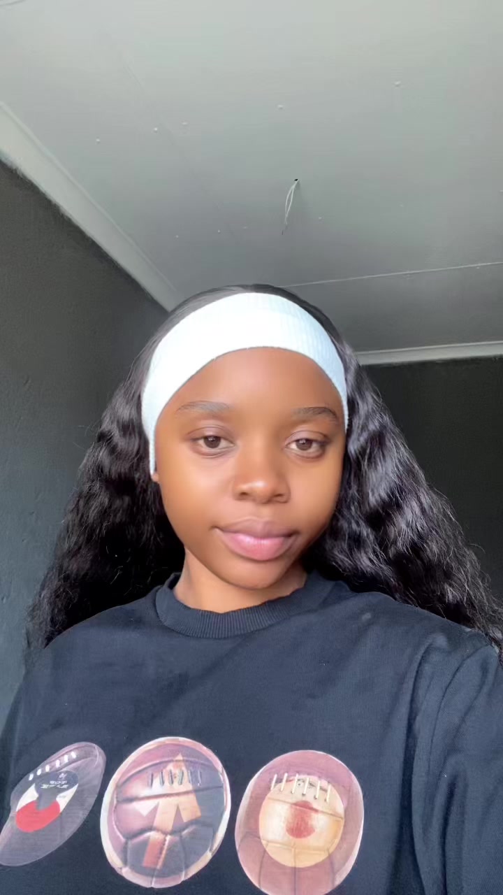 @khumeshna Nxumalo
