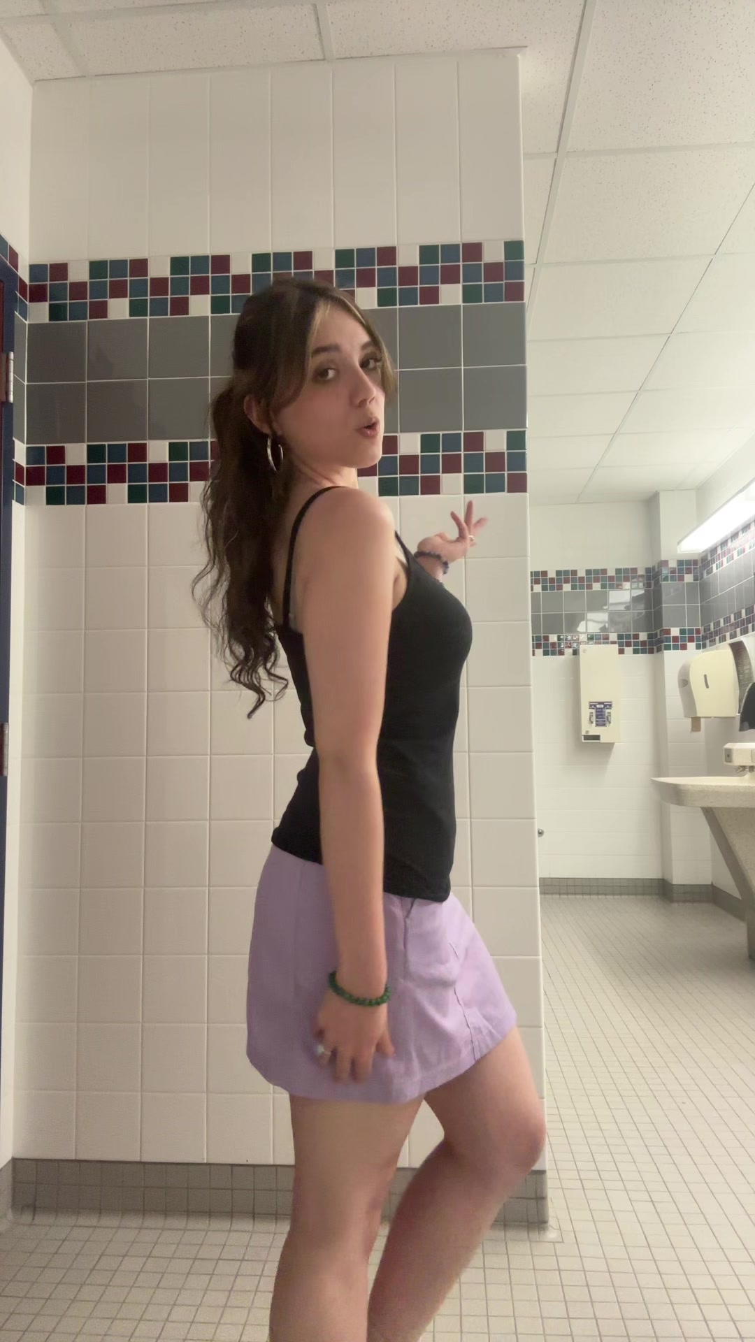 @ellieerosemaryy