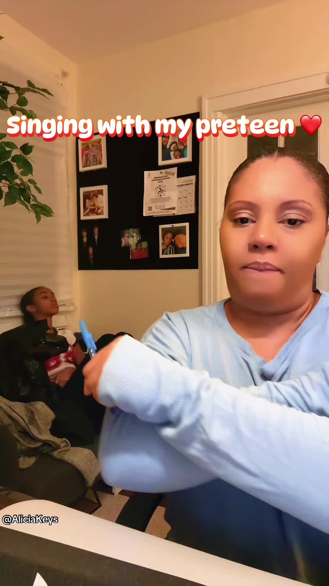 @WhoseMomIsThis?