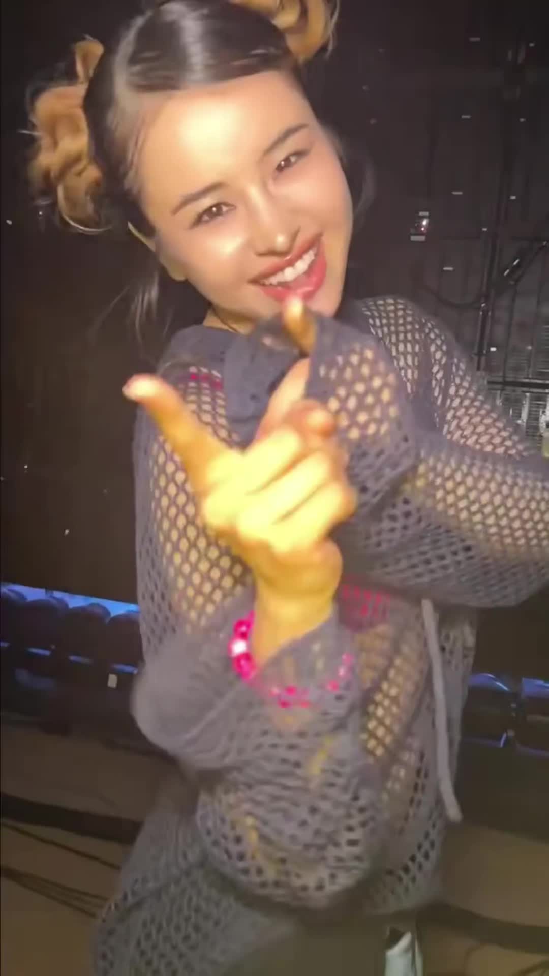 @Amy Harvey solos the k-verse