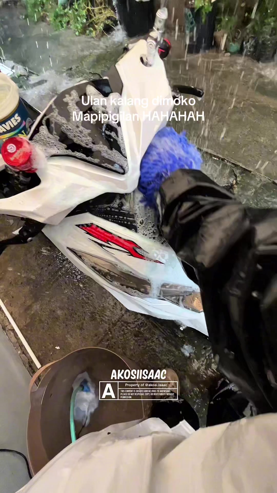 @Akosi.isaaC