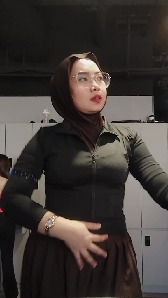 @Queen_Bee🐝🇭🇰