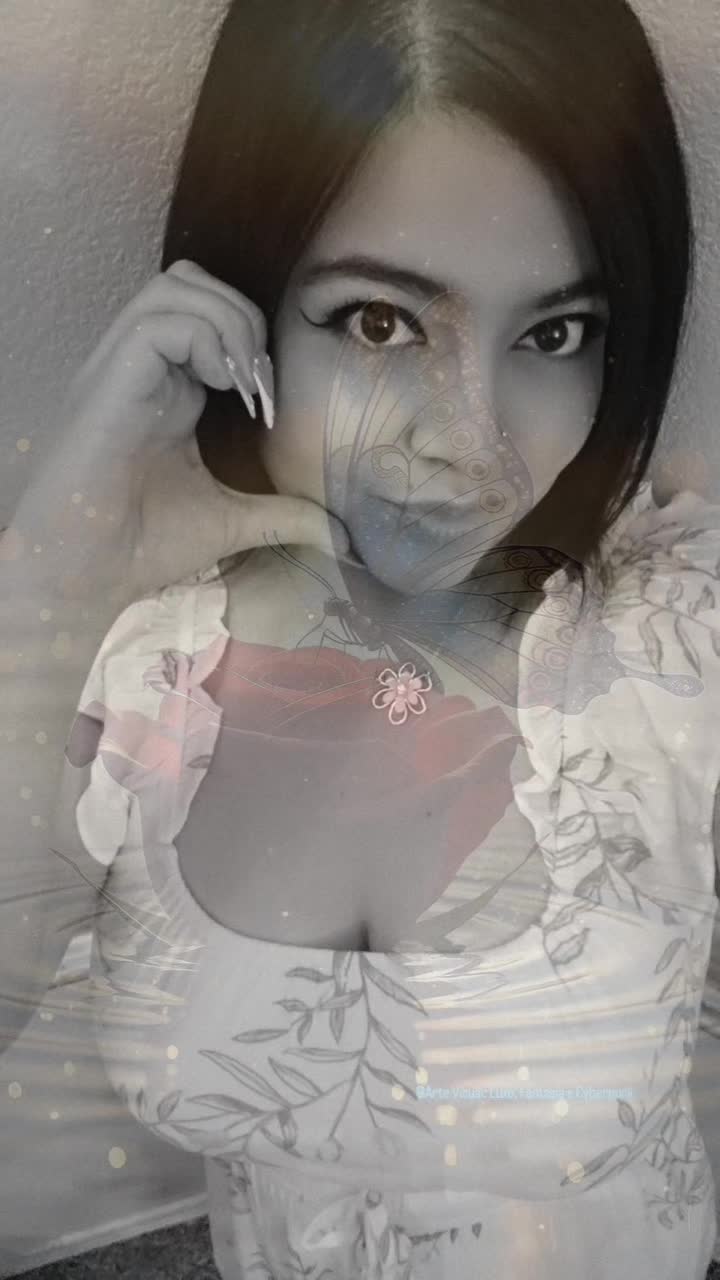 @🎤✨️Pɾιʂƈιʅʅα 🦋 Pԋươɳɠ Aɳԋ✨️